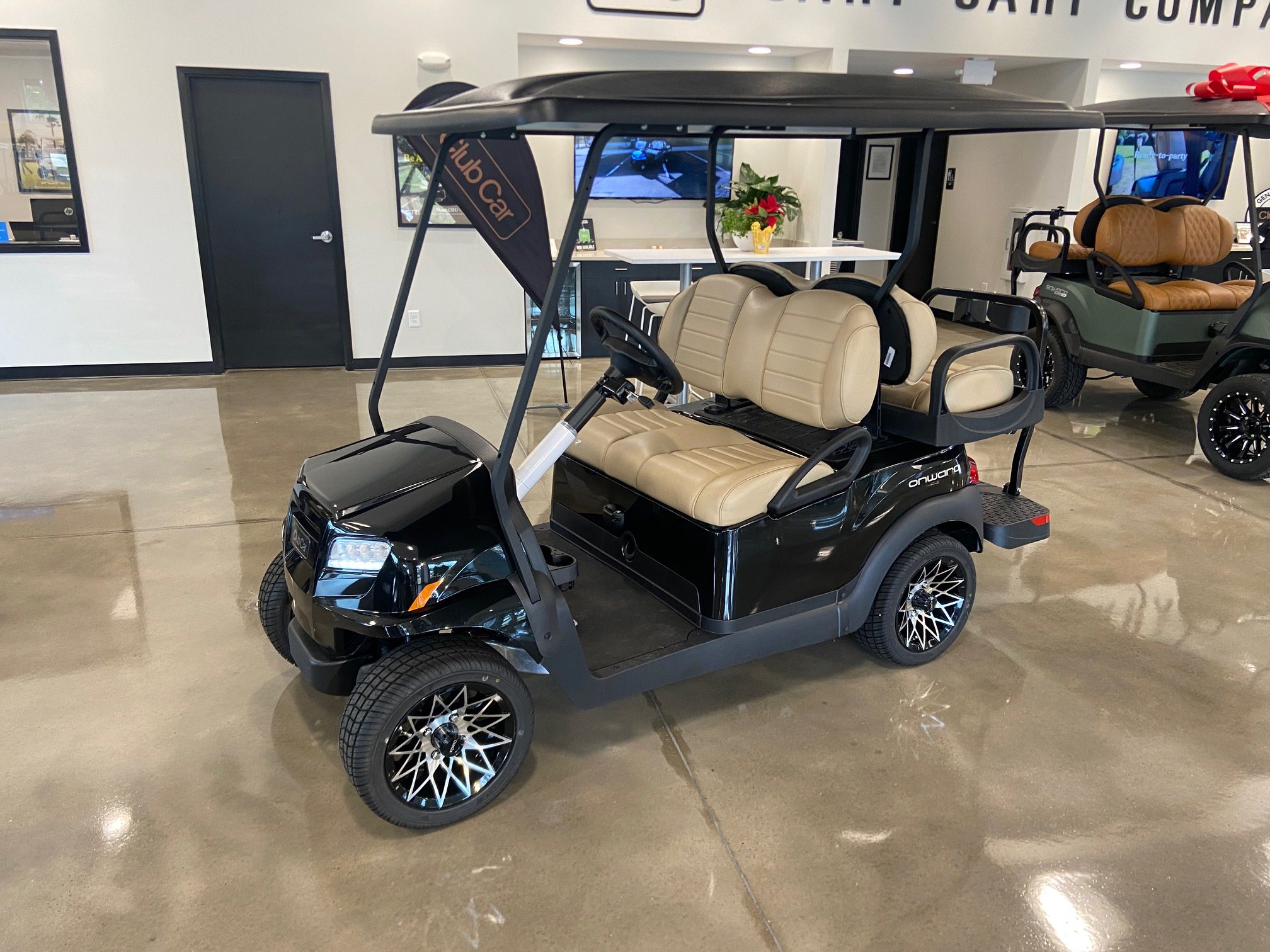 Metallic Tuxedo Black Club Car Onward