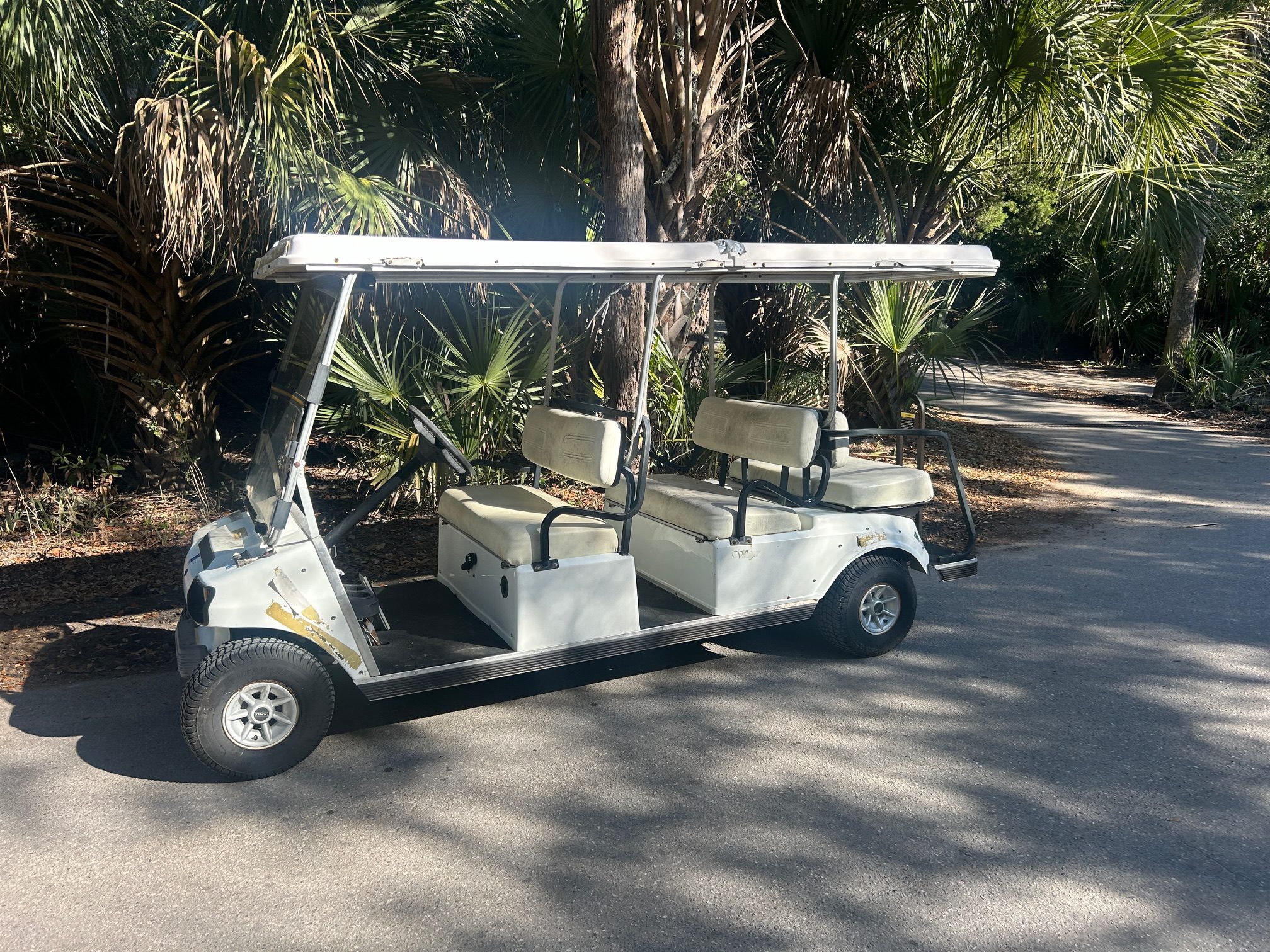 White Club Car DS