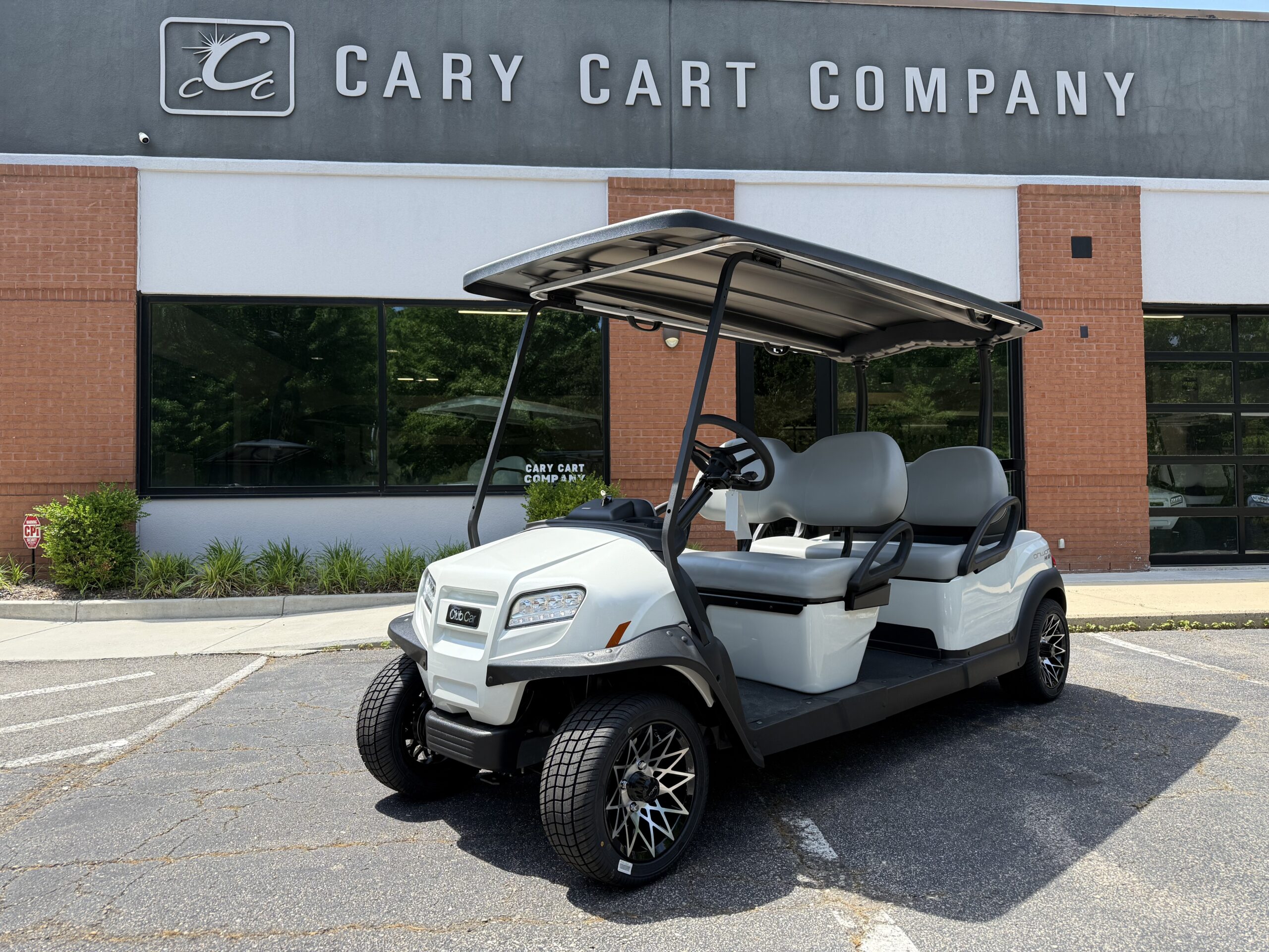 Metallic Glacier White Club Car Onward 4 Forward