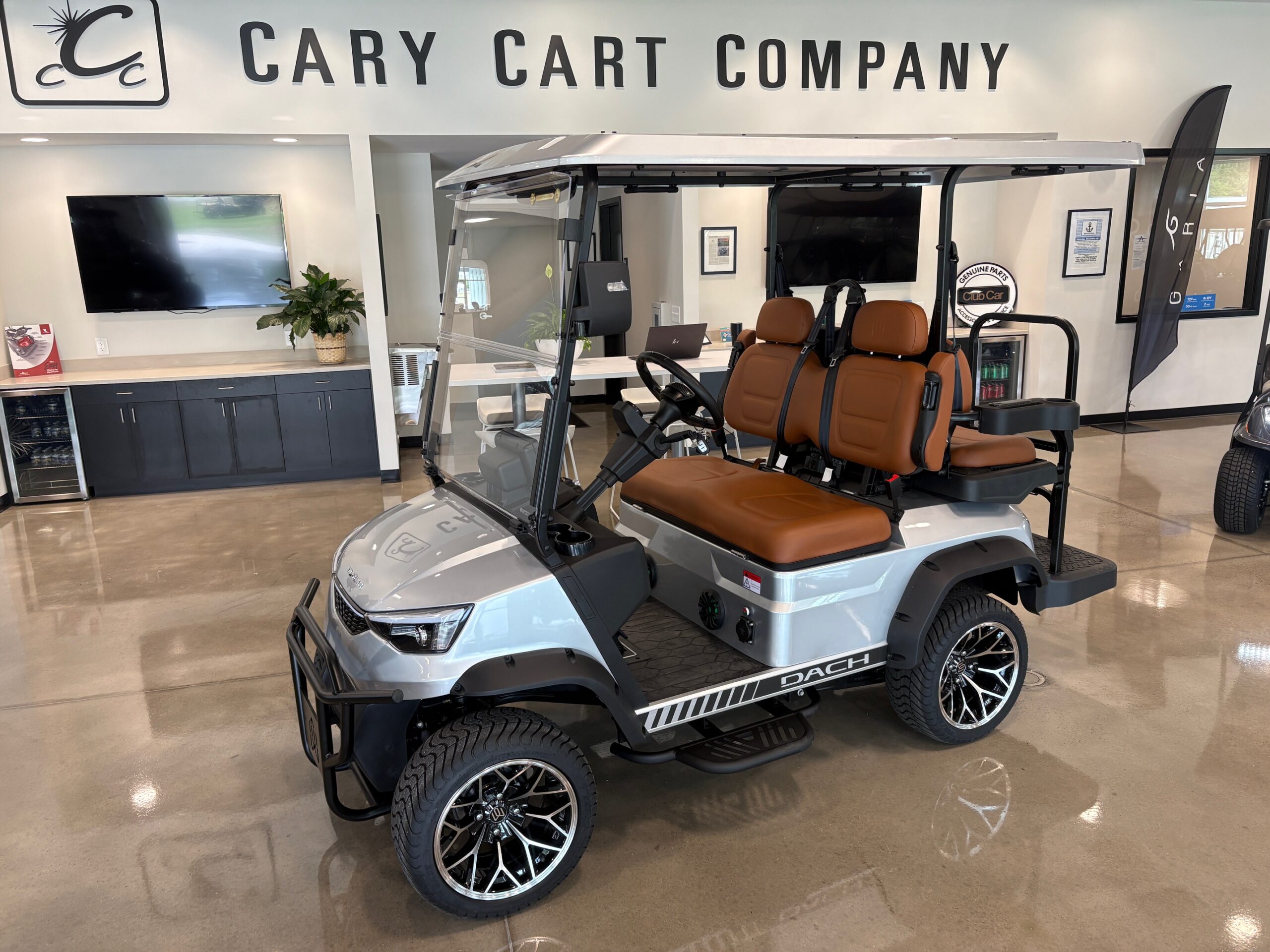 Silver Dach Falcon 2+2